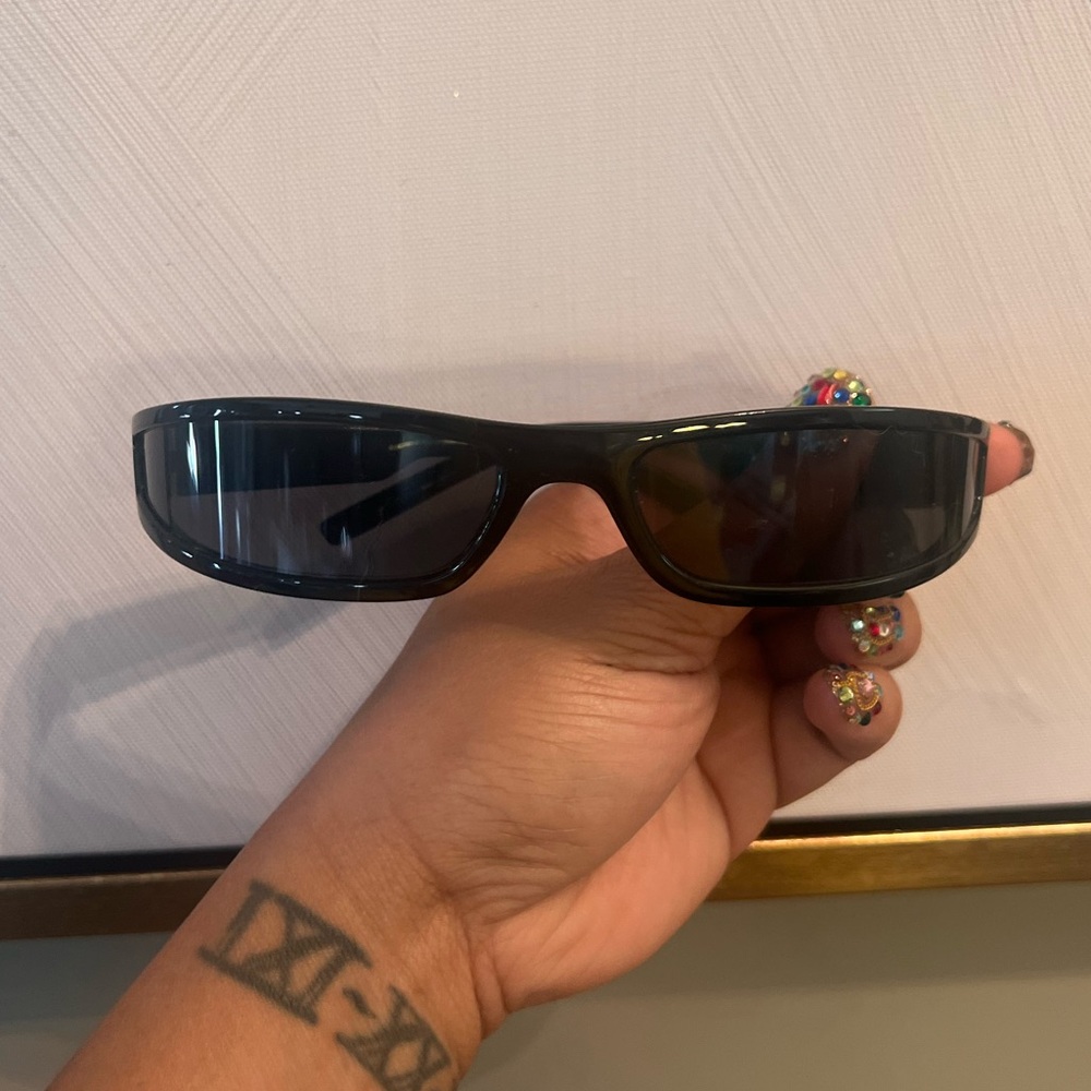 Statement Y2k shades
